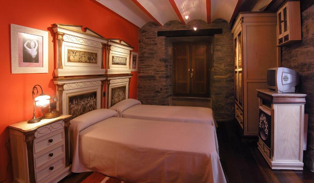 Casona El Gurugu Hotel Luarca Room photo